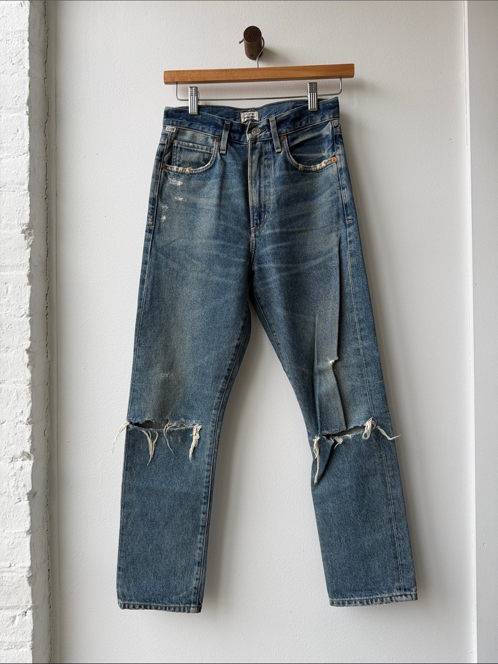 Distressed Blue women’s Straight-Leg Jeans